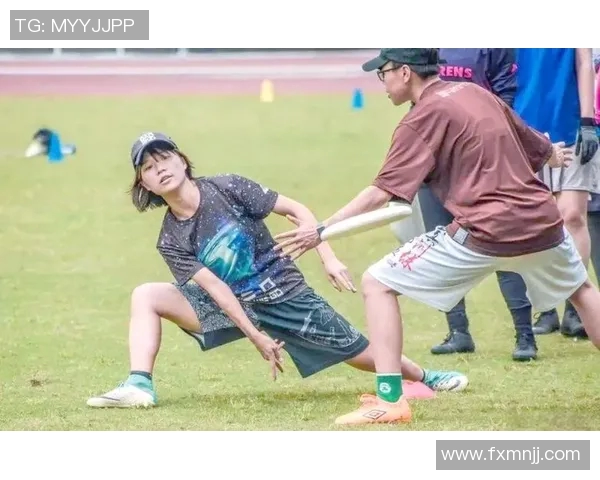 飞盘运动新风潮:深入分析上海飞盘队的战术控制与团队协作 飞盘运动新风潮:深入分析上海飞盘队的战术控制与团队协作